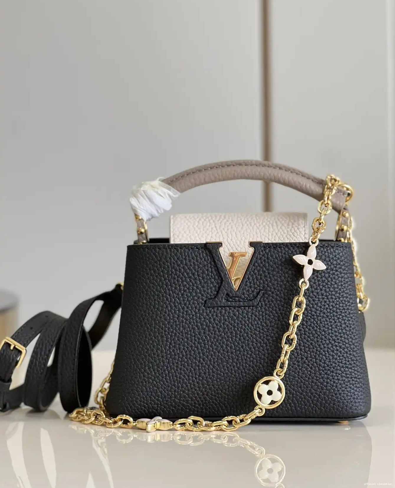 Official oldcobbler CAPUCINES LOUIS MINI VUITTON 0520